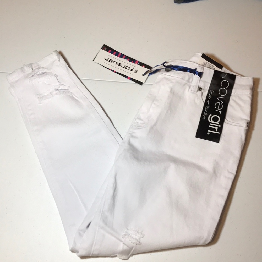 Cover Girl Perfectly Distressed White Skinny Jeans